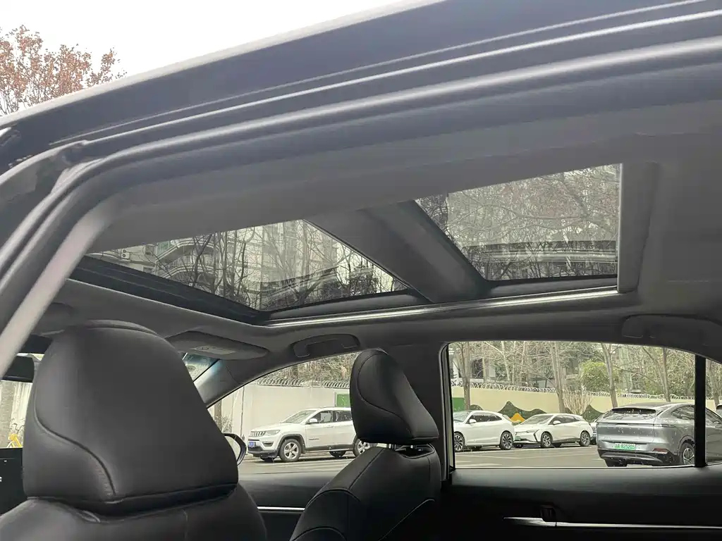 TOYOTA CAMRY 2021