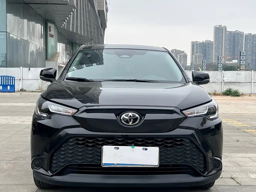 TOYOTA FRONTLANDER 2024
