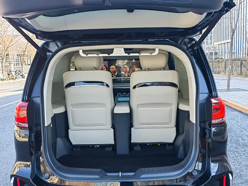 TRUMPCHI M8 2022