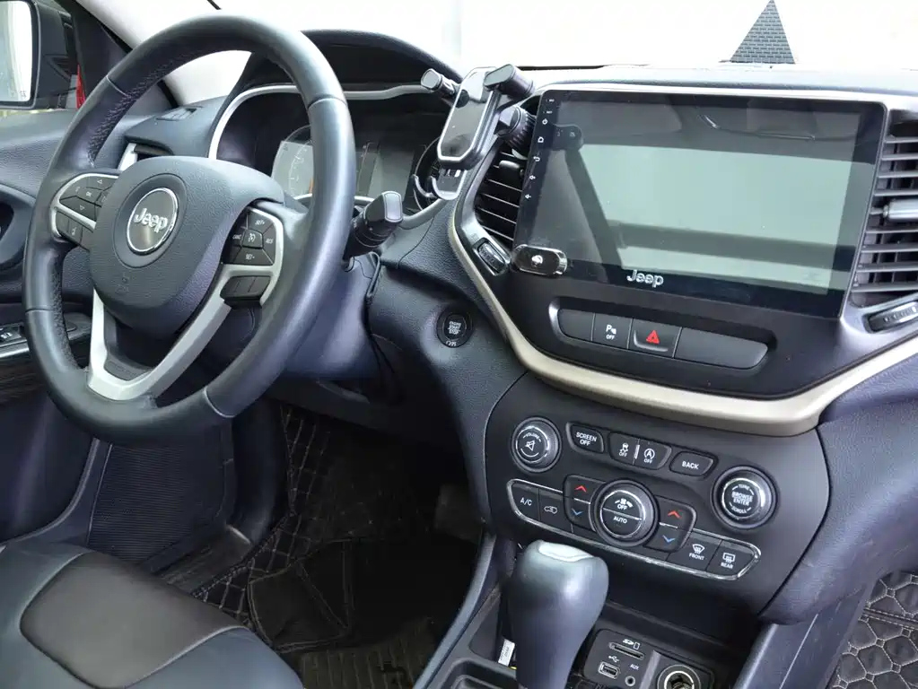 JEEP CHEROKEE 2017