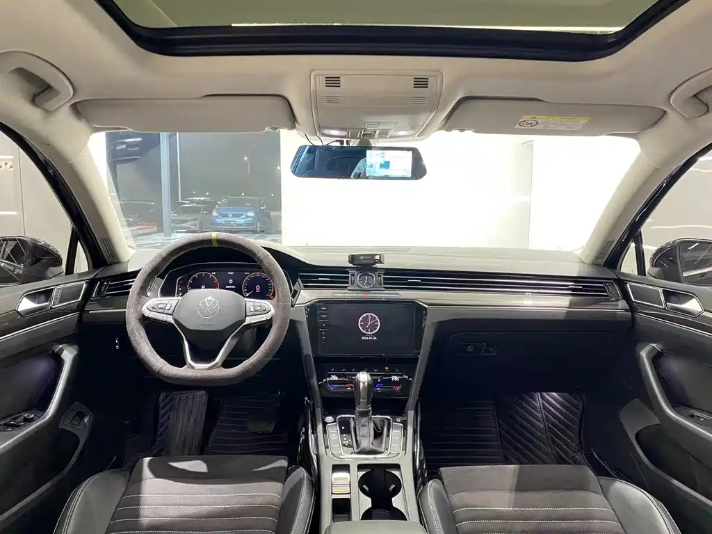 VOLKSWAGEN MAGOTAN 2022
