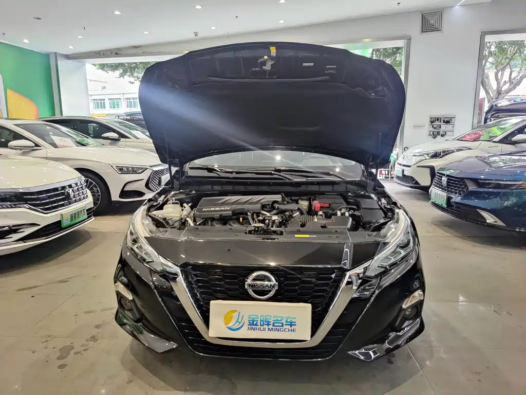 NISSAN TEANA 2022