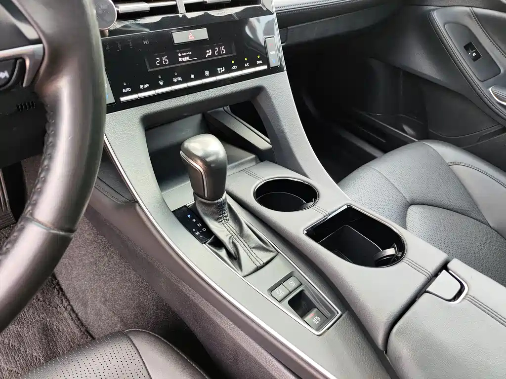 TOYOTA AVALON 2020