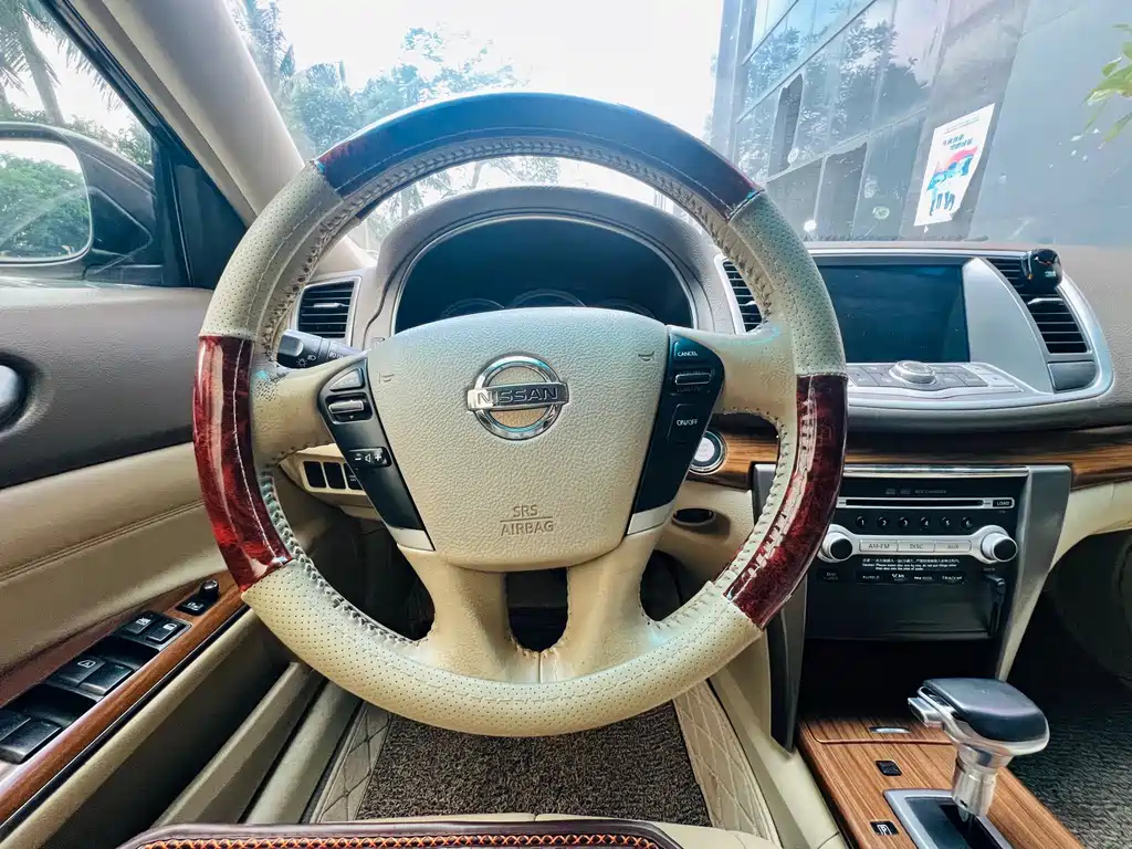 NISSAN TEANA 2011