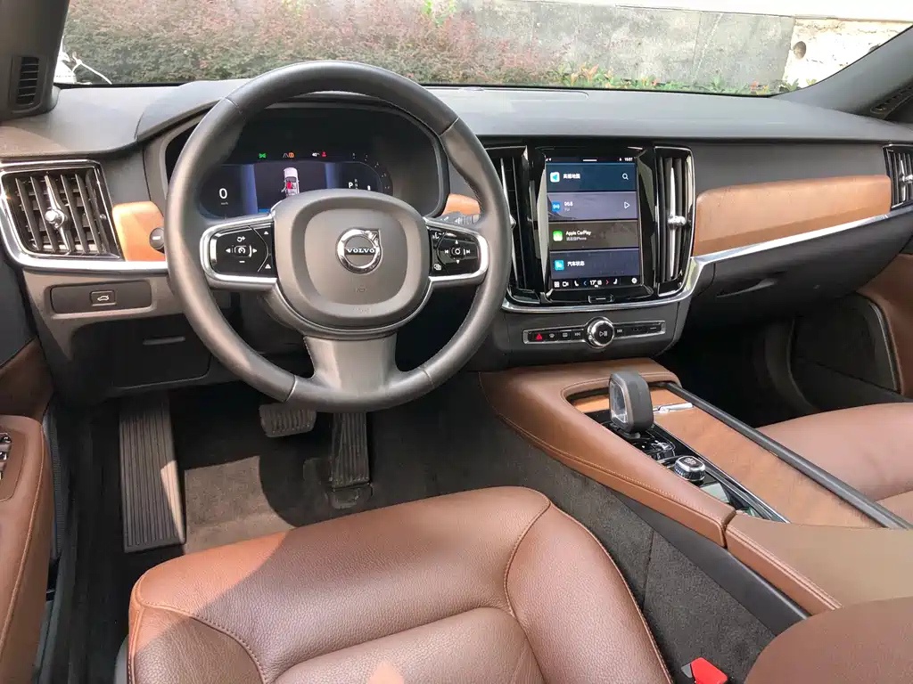 VOLVO S90 2022