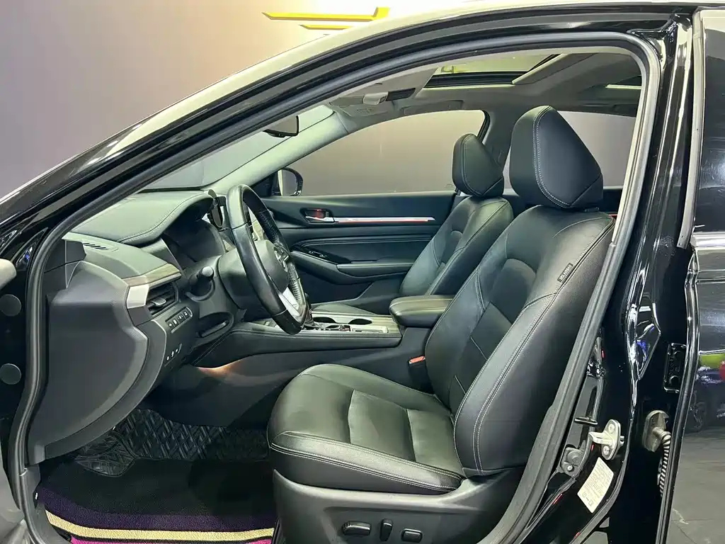 NISSAN TEANA 2021