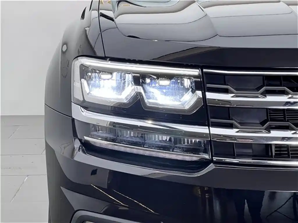VOLKSWAGEN TOURAN 2020