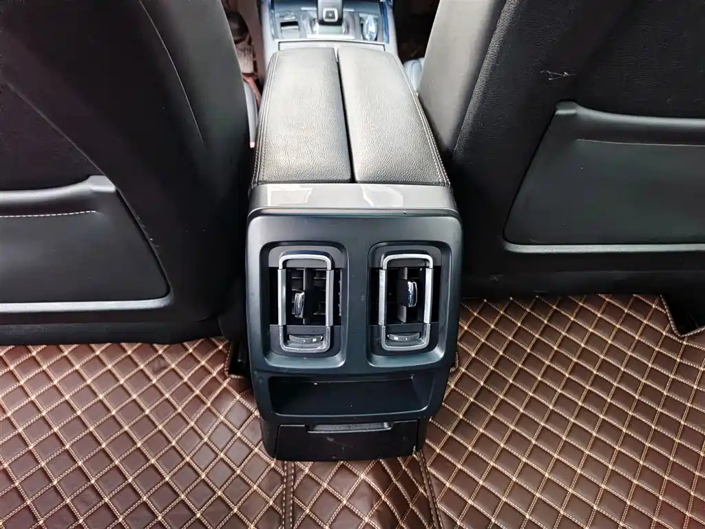 CITROEN C6 2021