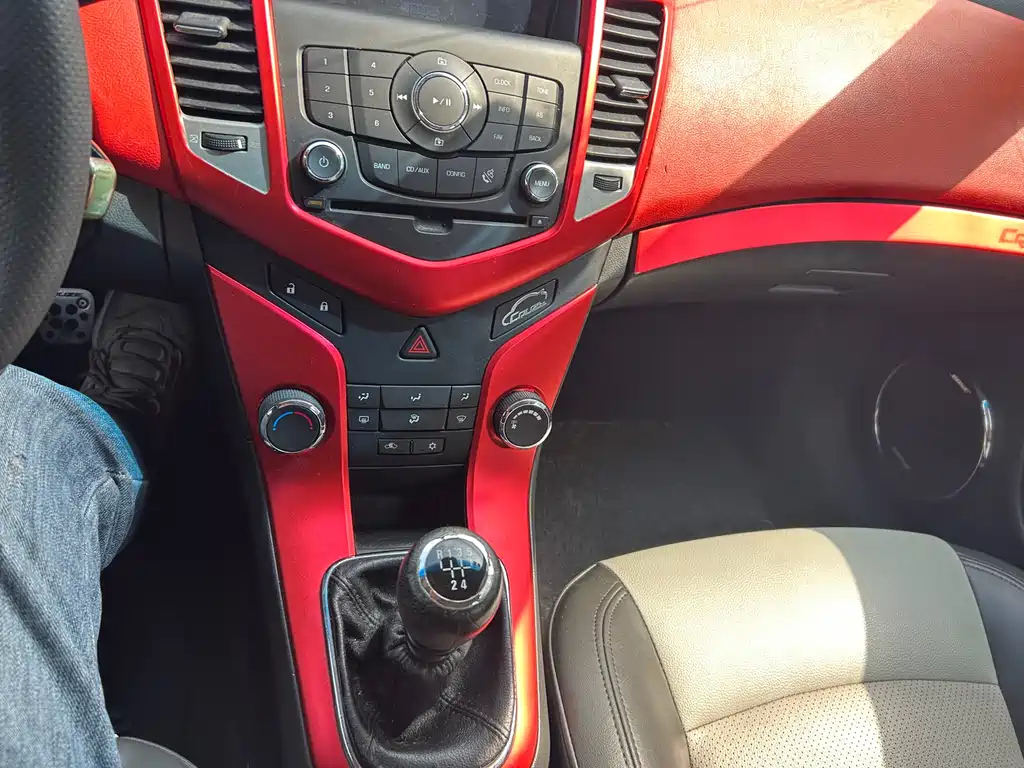 CHEVROLET CRUZE 2012