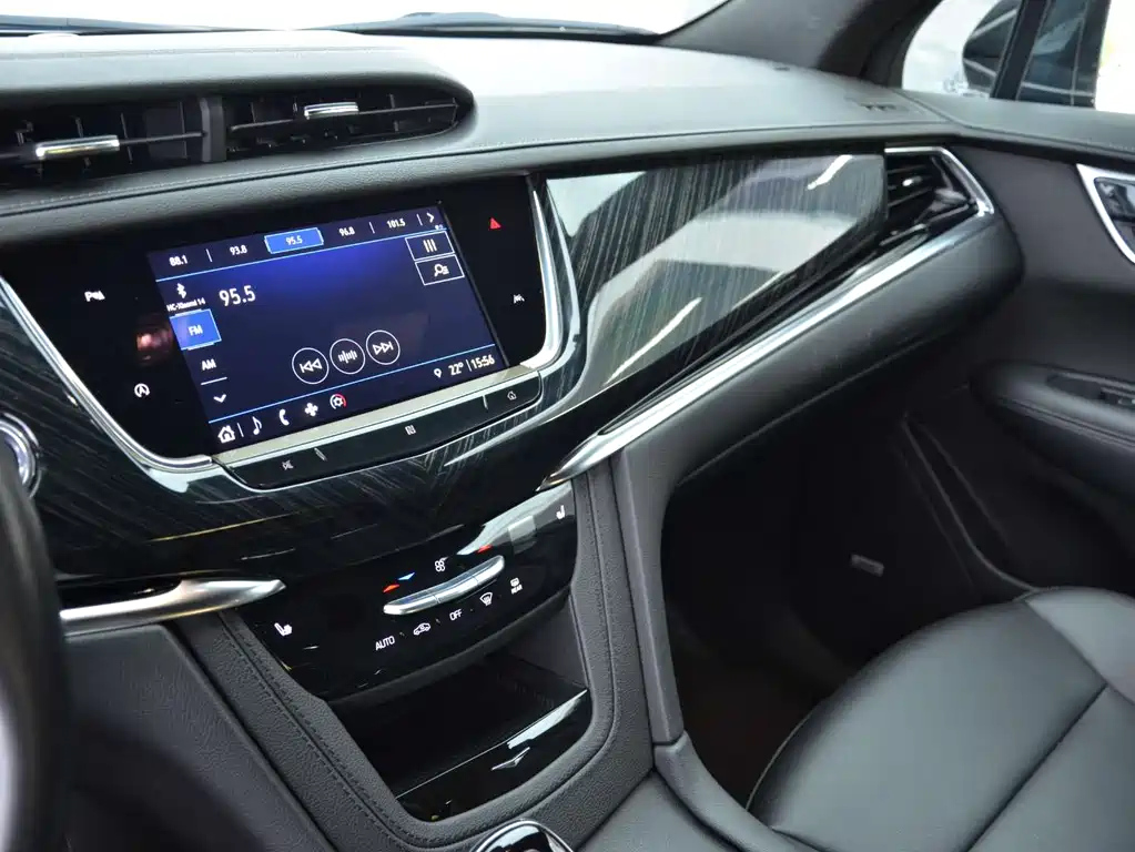 CADILLAC XT6 2021