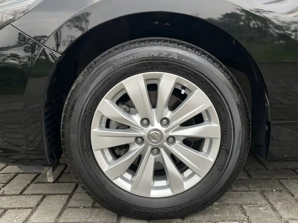 NISSAN TEANA 2018