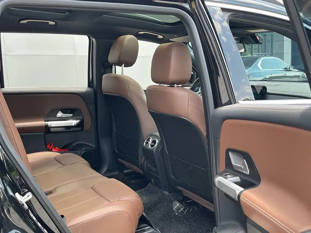 MERCEDES BENZ GLB 2022
