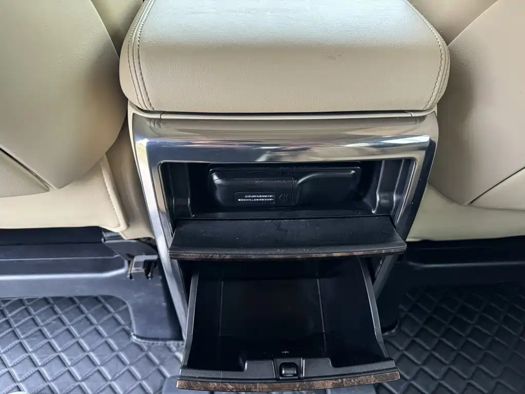 TOYOTA ALPHARD 2019