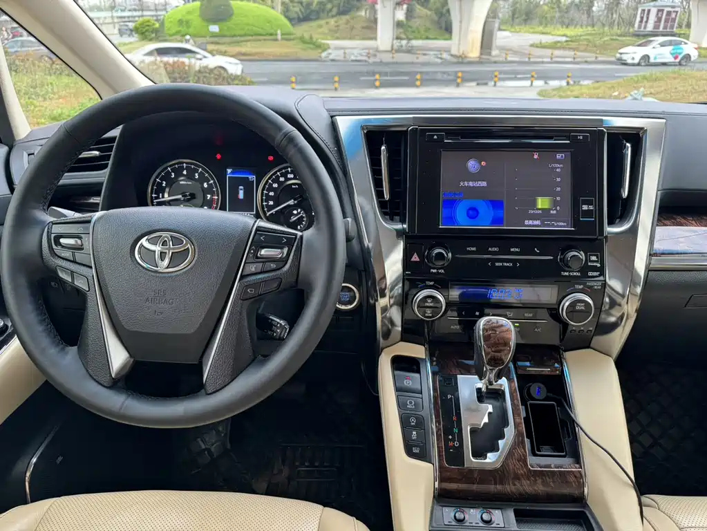TOYOTA ALPHARD 2019
