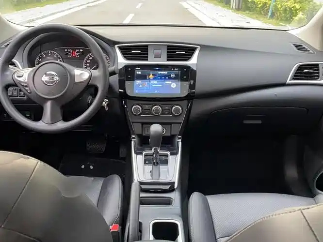NISSAN SYLPHY 2020