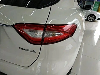 MASERATI LEVANTE  2018 YEAR 3.0T CLASSIC EDITION 2018