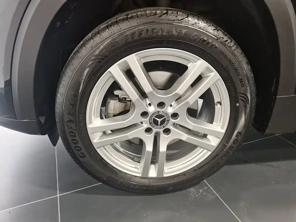 MERCEDES BENZ GLB 2022