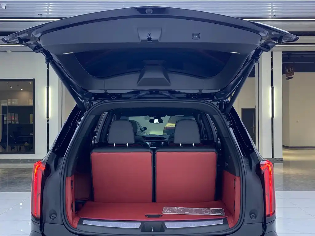CADILLAC XT6 2022