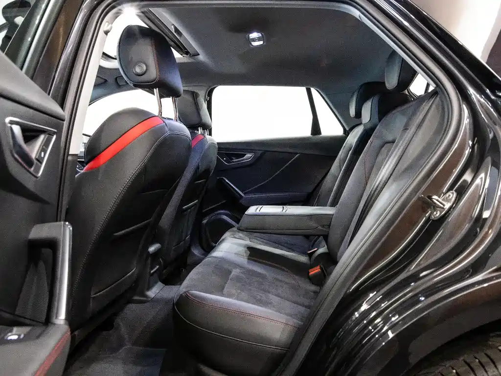 AUDI Q2L 2021