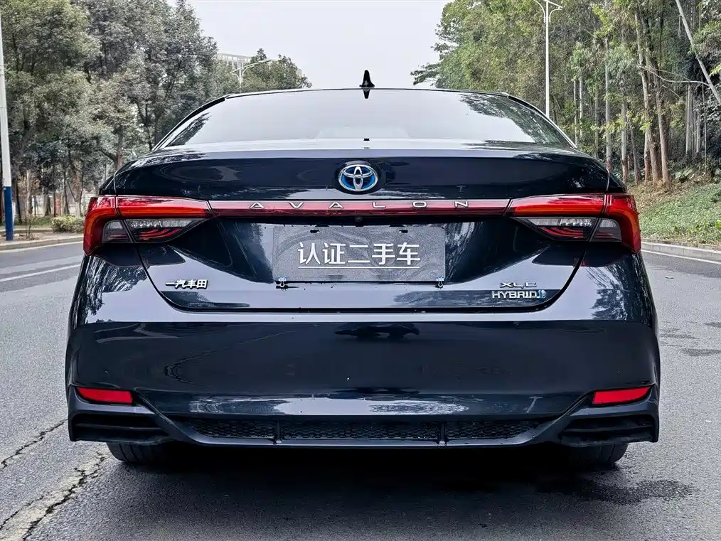 TOYOTA AVALON 2021