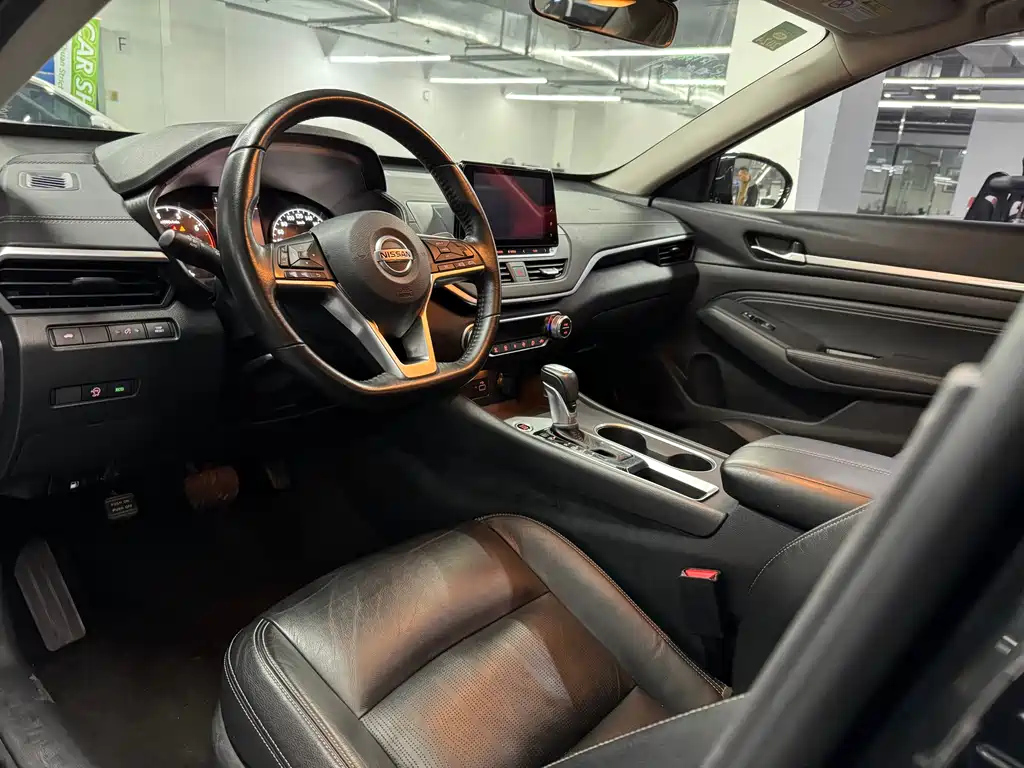 NISSAN TEANA 2020