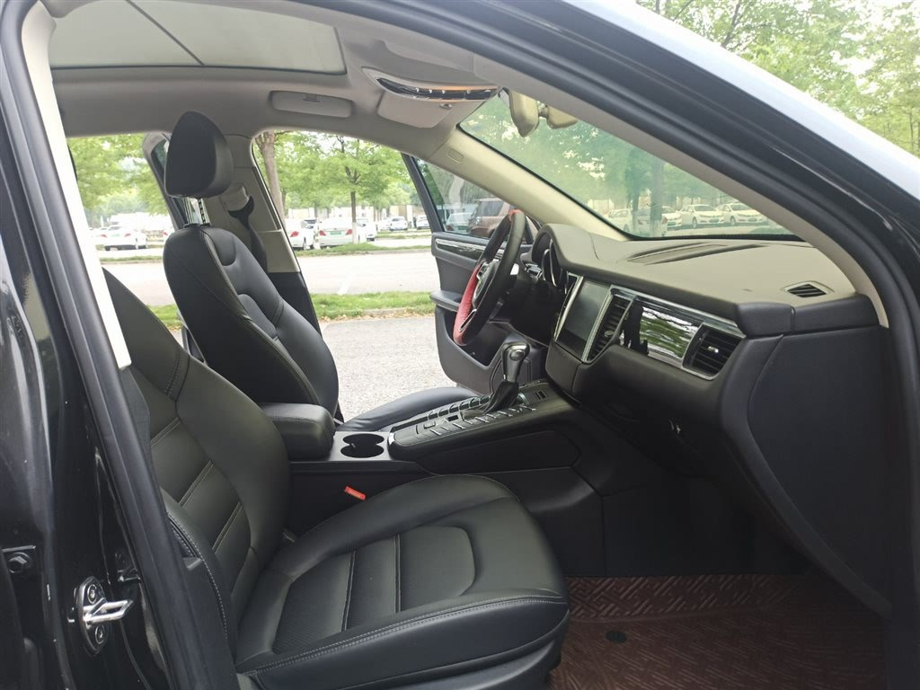 ZOTYE SR9 2017
