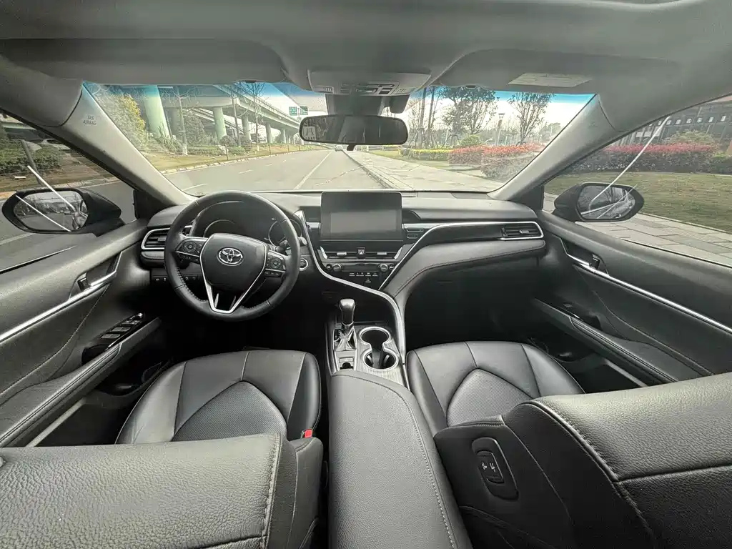 TOYOTA CAMRY 2022