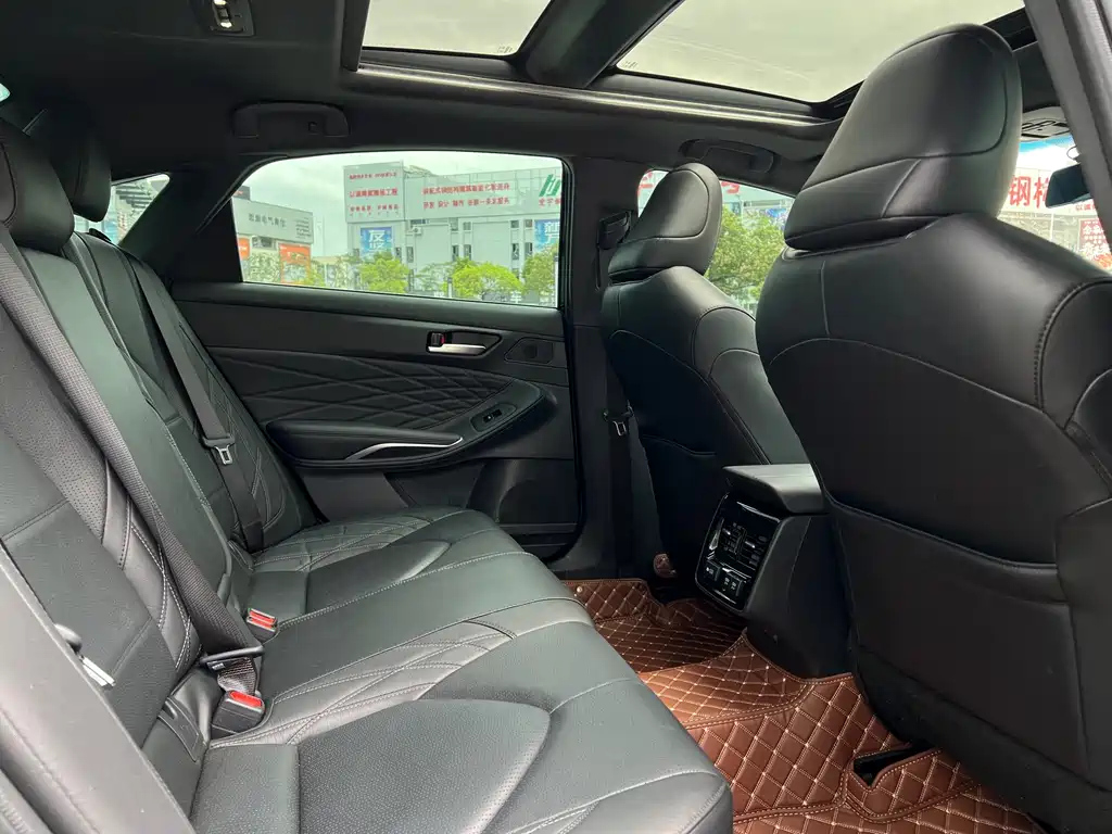 TOYOTA AVALON 2020