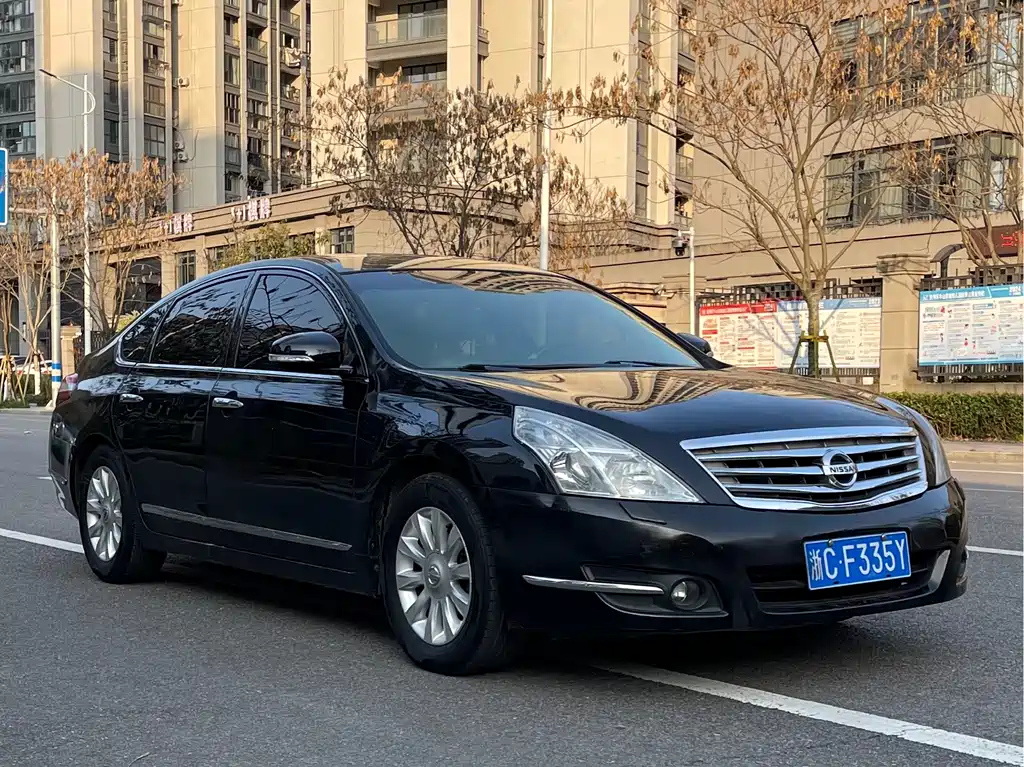 NISSAN TEANA 2009