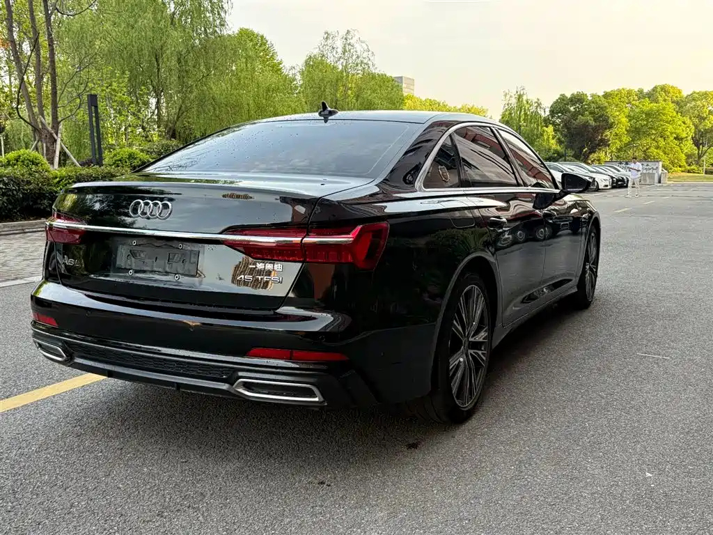 AUDI A6L 2021