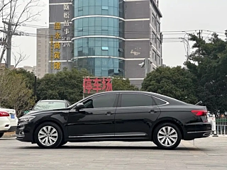 VOLKSWAGEN PASSAT 2020
