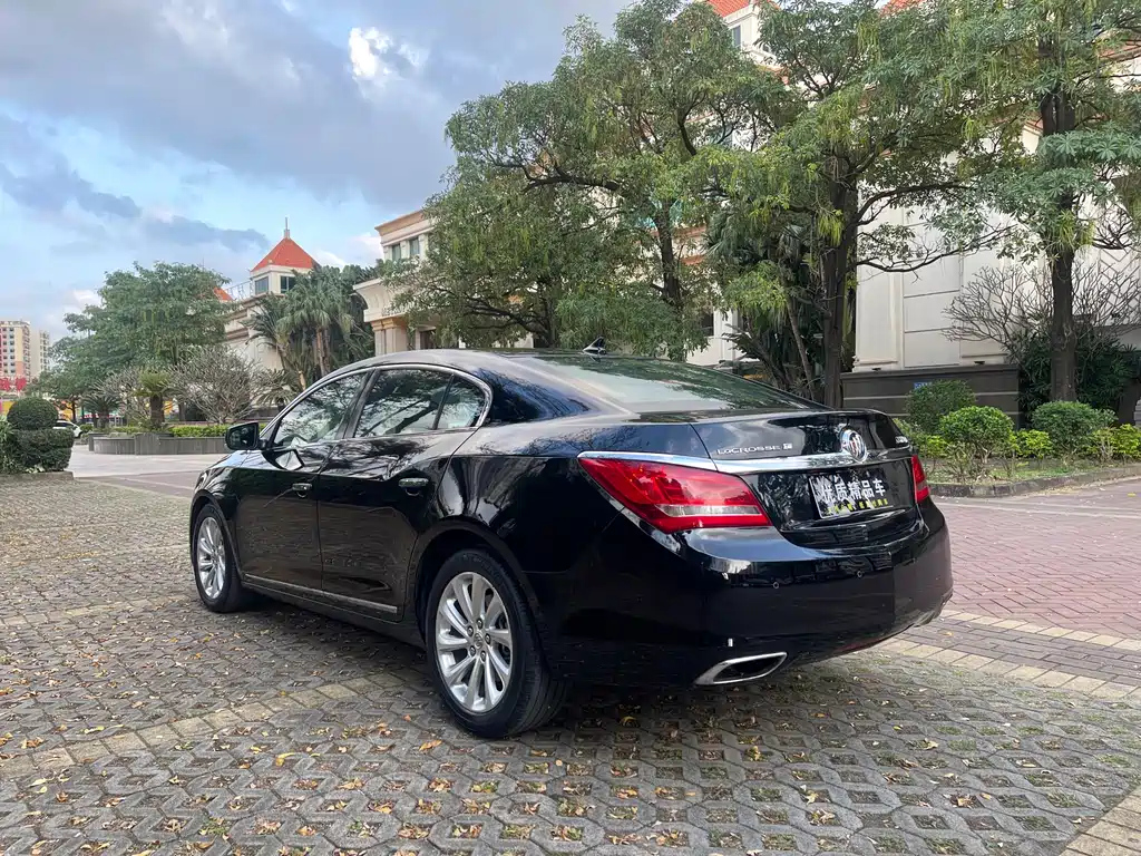 BUICK LACROSSE 2015