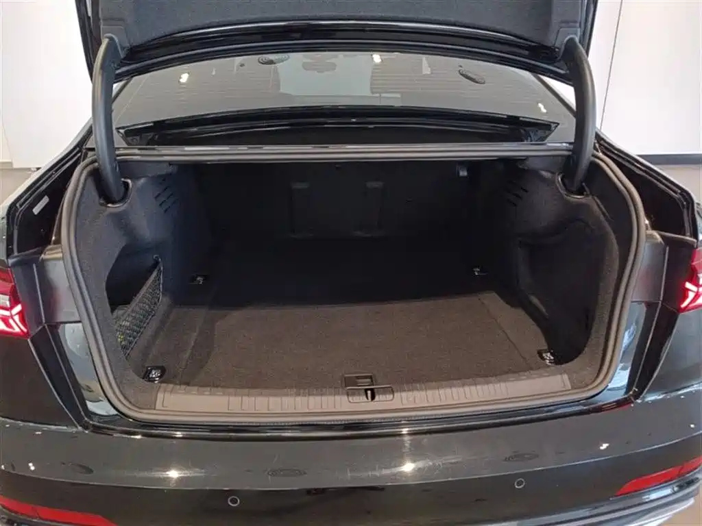 AUDI A6L 2021