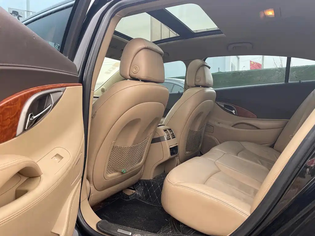 BUICK LACROSSE 2012