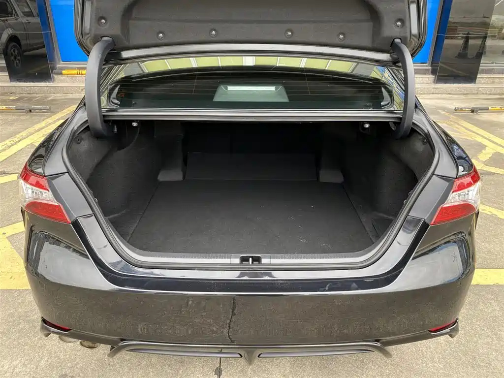 TOYOTA CAMRY 2022