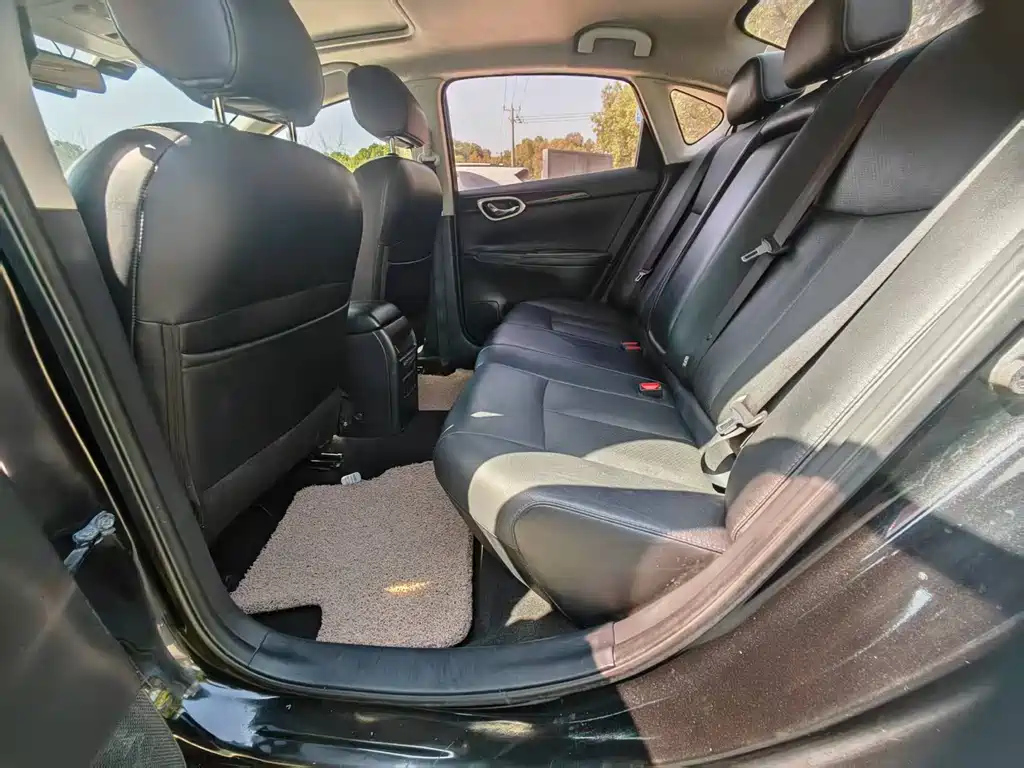 NISSAN SYLPHY 2018