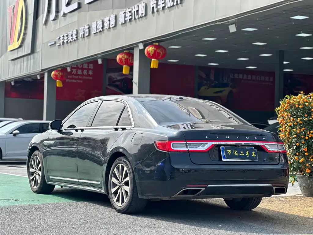 LINCOLN CONTINENTAL 2018