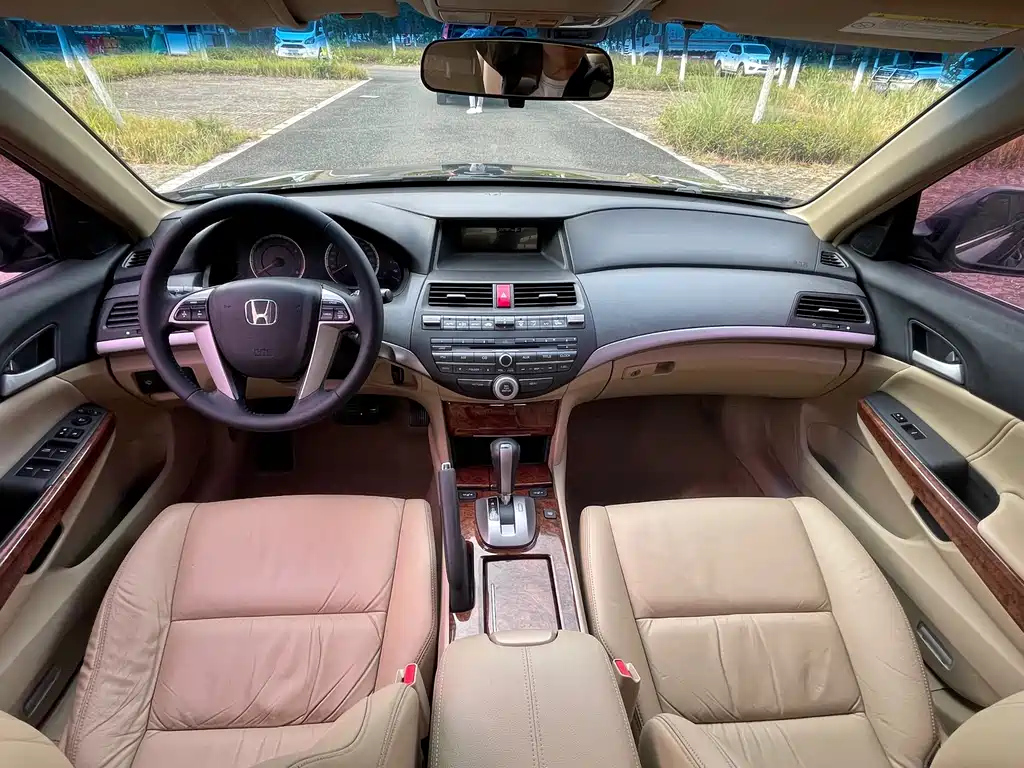 HONDA ACCORD 2011