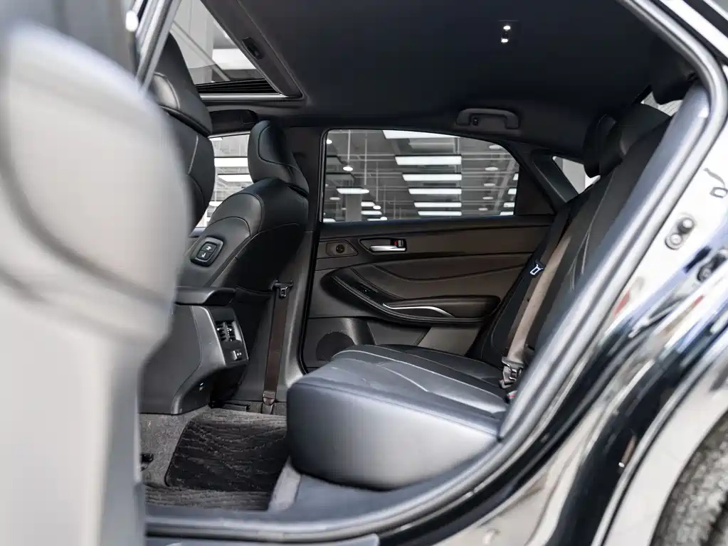 TOYOTA AVALON 2023