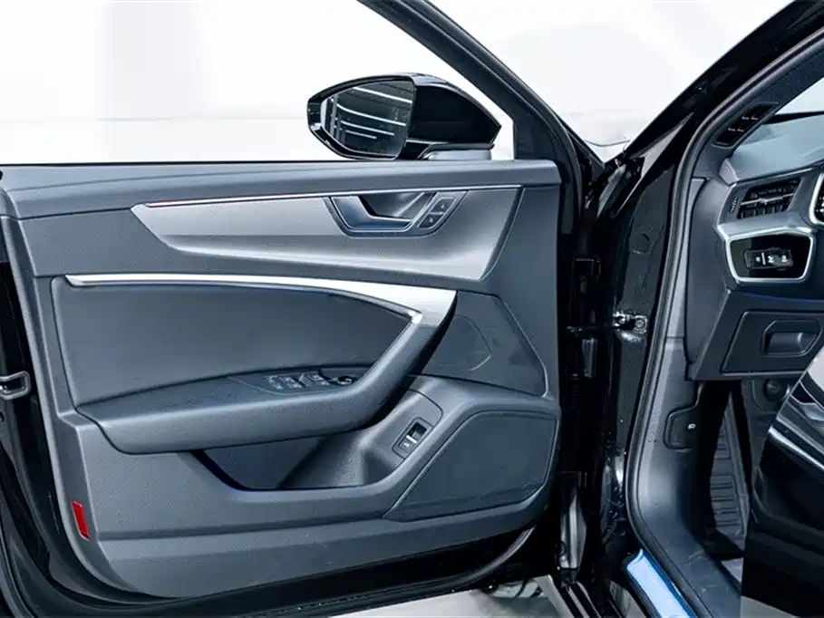 AUDI A6L 2023