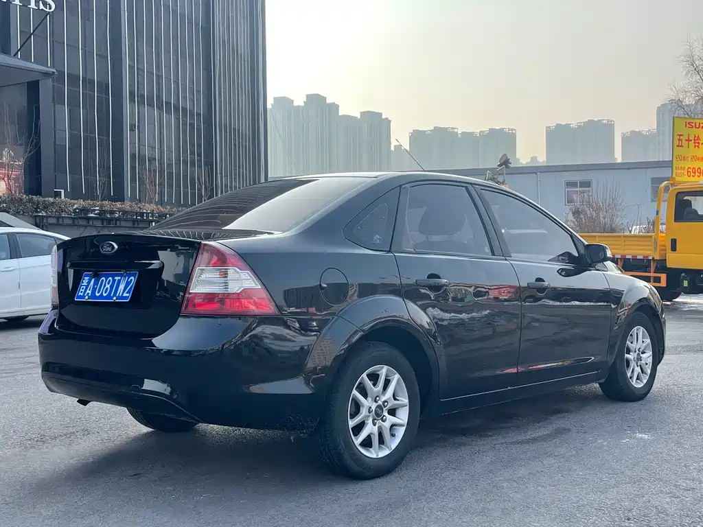 FORD FOCUS 2011