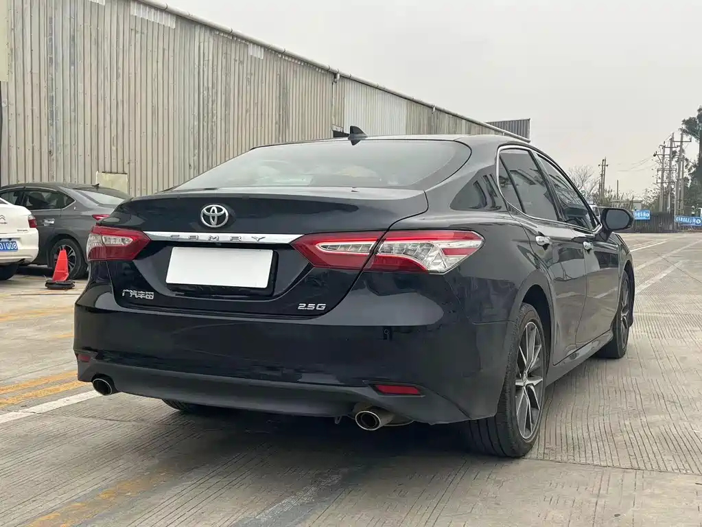 TOYOTA CAMRY 2022