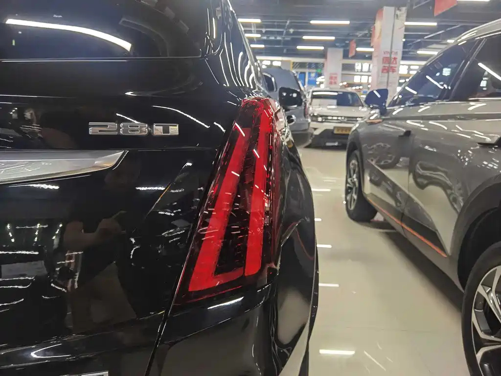 CADILLAC XT5 2020