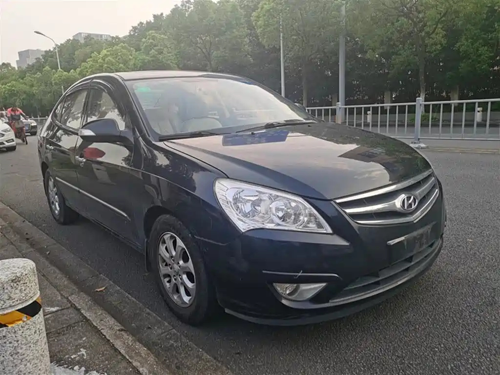 HYUNDAI CELESTA 2009