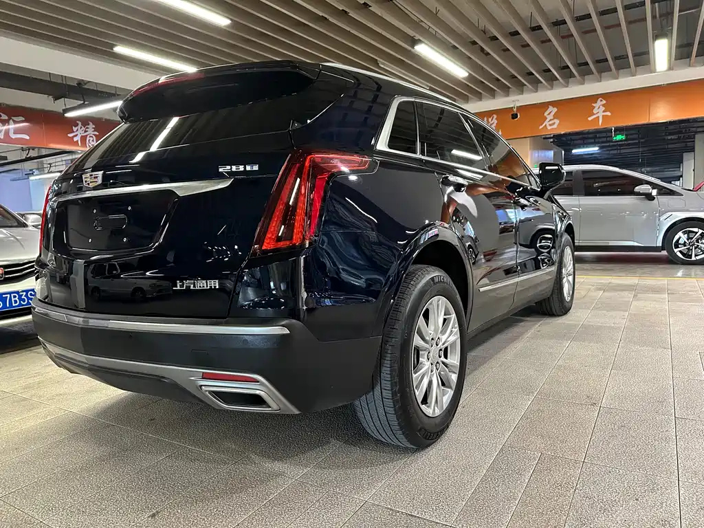 CADILLAC XT5 2022