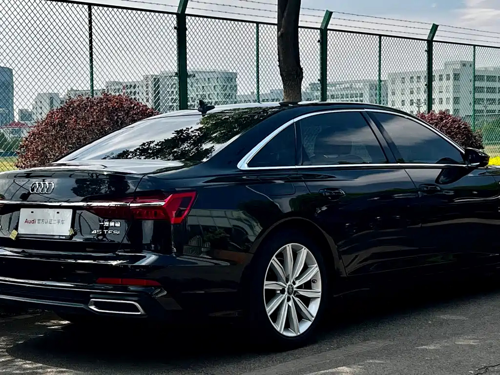 AUDI A6L 2021