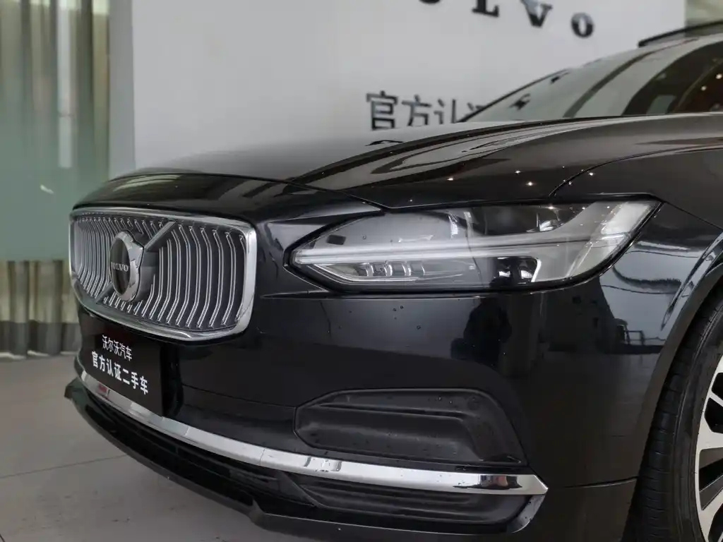 VOLVO S90 2024