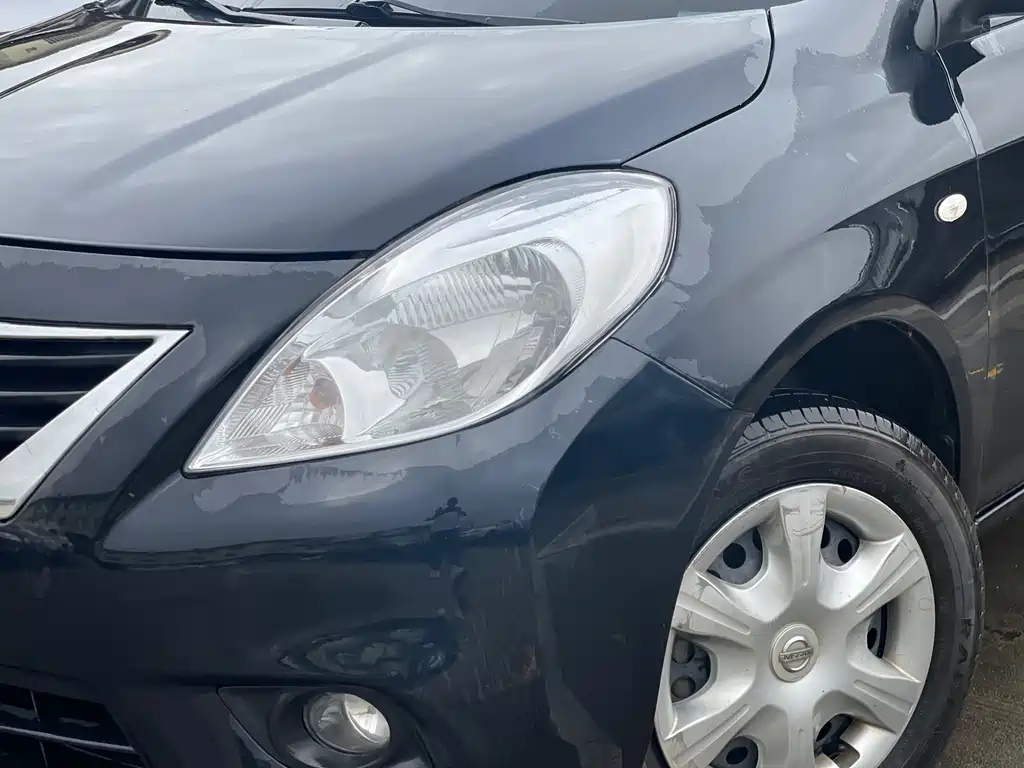 NISSAN SUNNY 2013