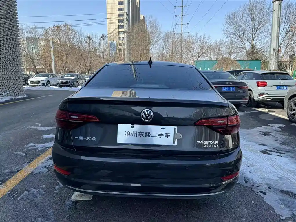 VOLKSWAGEN SAGITAR 2020