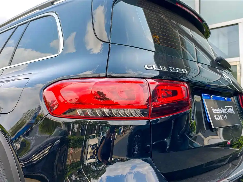 MERCEDES BENZ GLB 2022